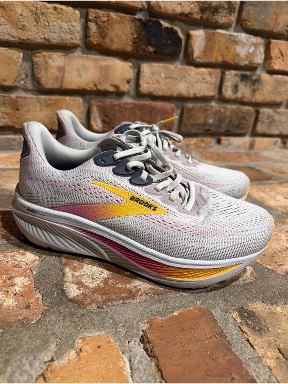 Brooks Ghost Women's Running Shoes Sz 9.5 WW